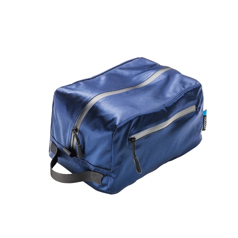 cocoontoiletrykitcube24x14x14silk4 Cocoon Toaletna Torbica Toiletry Kit Cube Bombaž - Temno modra - slika 1